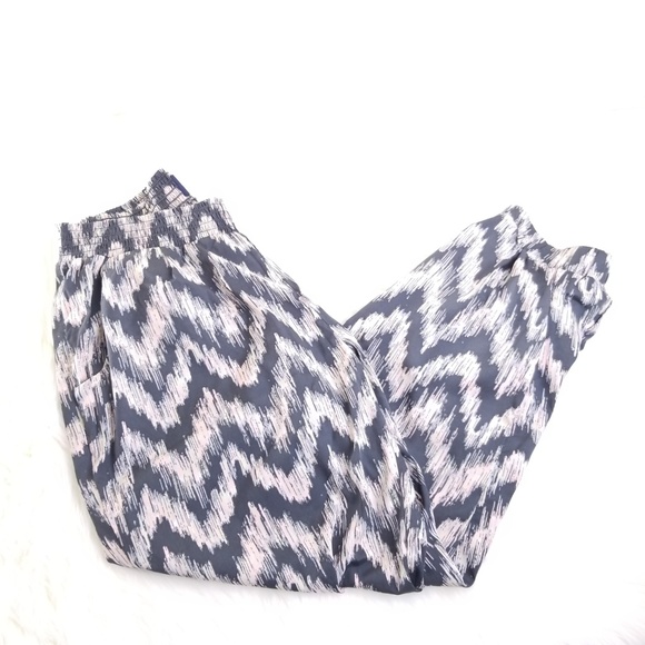 American Eagle Outfitters Pants - American Eagle Abstract Pants Size L B85